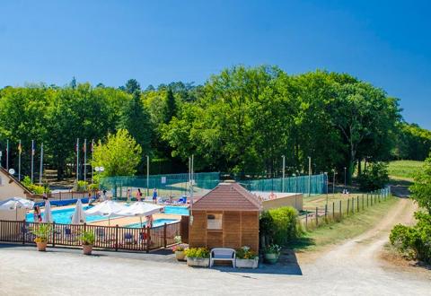 camping-maillac-vue-ambiance