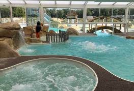 camping-roseliere-piscine-couverte