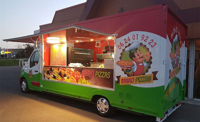 Saint-Hubert-pizza-truck.jpg